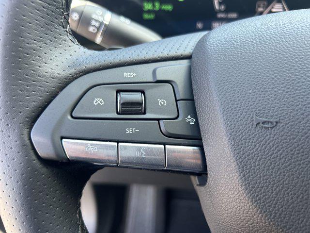 used 2025 Cadillac XT4 car, priced at $40,999