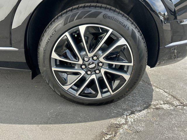 new 2025 Cadillac OPTIQ car, priced at $55,664