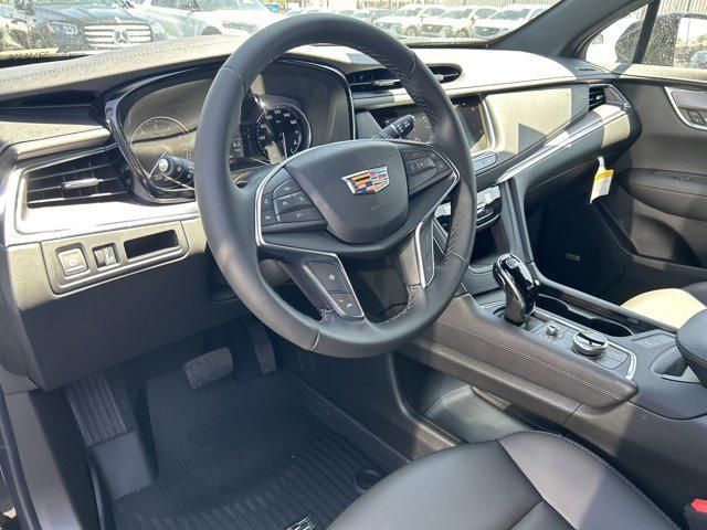new 2025 Cadillac XT5 car, priced at $47,314
