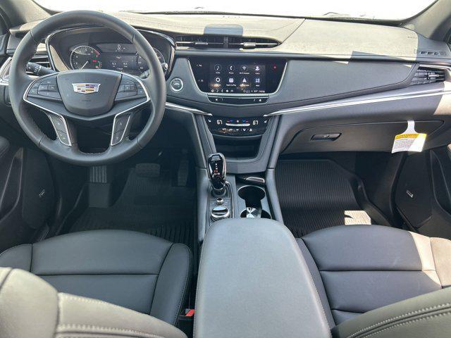 new 2025 Cadillac XT5 car, priced at $46,311