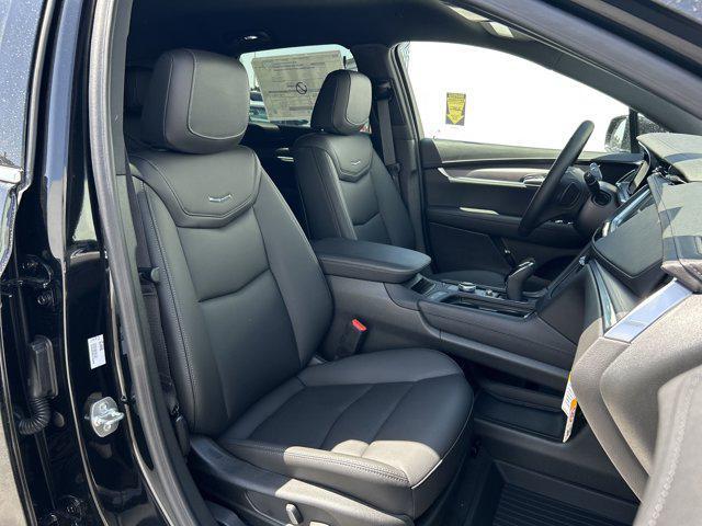 new 2025 Cadillac XT5 car, priced at $47,314