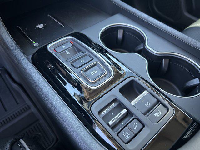 used 2025 Honda Pilot car, priced at $48,999