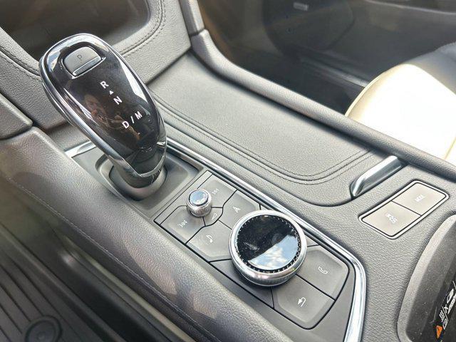 new 2025 Cadillac XT5 car, priced at $65,309