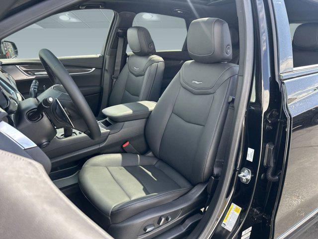 new 2025 Cadillac XT5 car, priced at $65,309