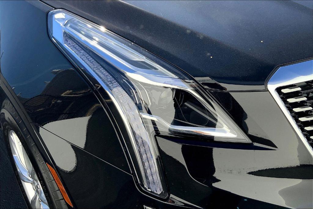 new 2024 Cadillac XT5 car, priced at $46,465