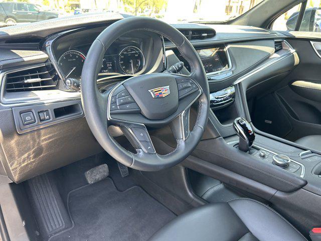 used 2022 Cadillac XT5 car, priced at $28,998