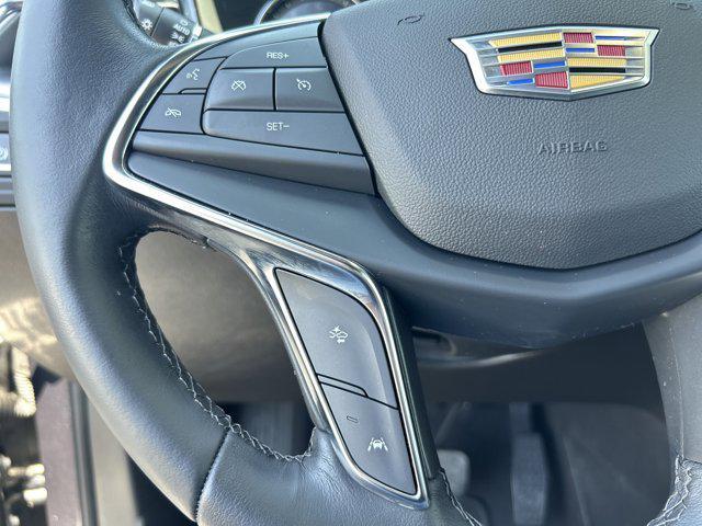 used 2022 Cadillac XT5 car, priced at $28,998