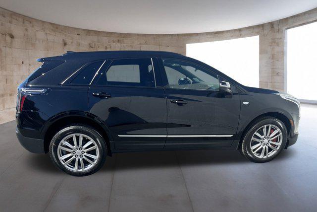new 2025 Cadillac XT5 car, priced at $59,701