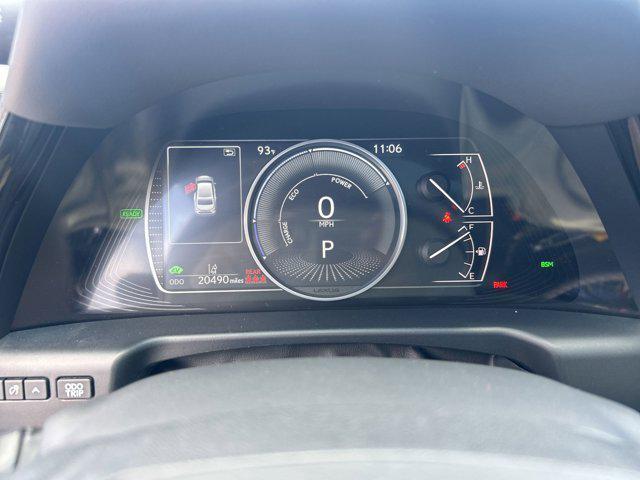 used 2022 Lexus ES 300h car, priced at $33,797