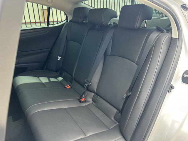used 2022 Lexus ES 300h car, priced at $33,797