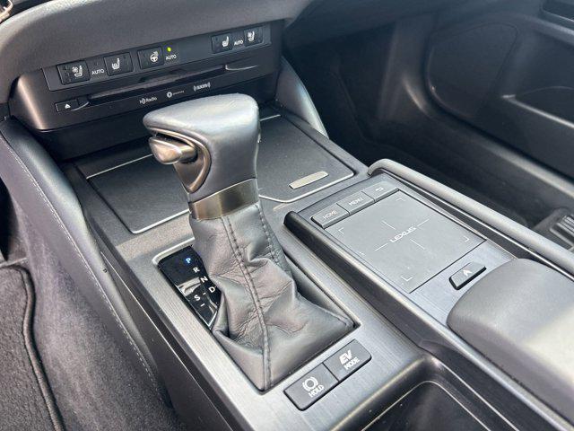 used 2022 Lexus ES 300h car, priced at $33,797