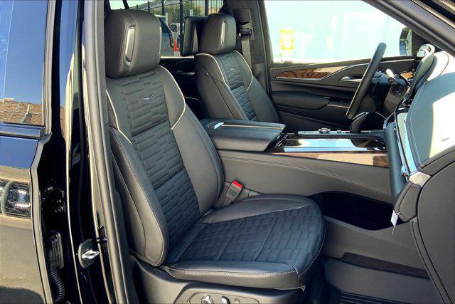 new 2024 Cadillac Escalade ESV car, priced at $125,282