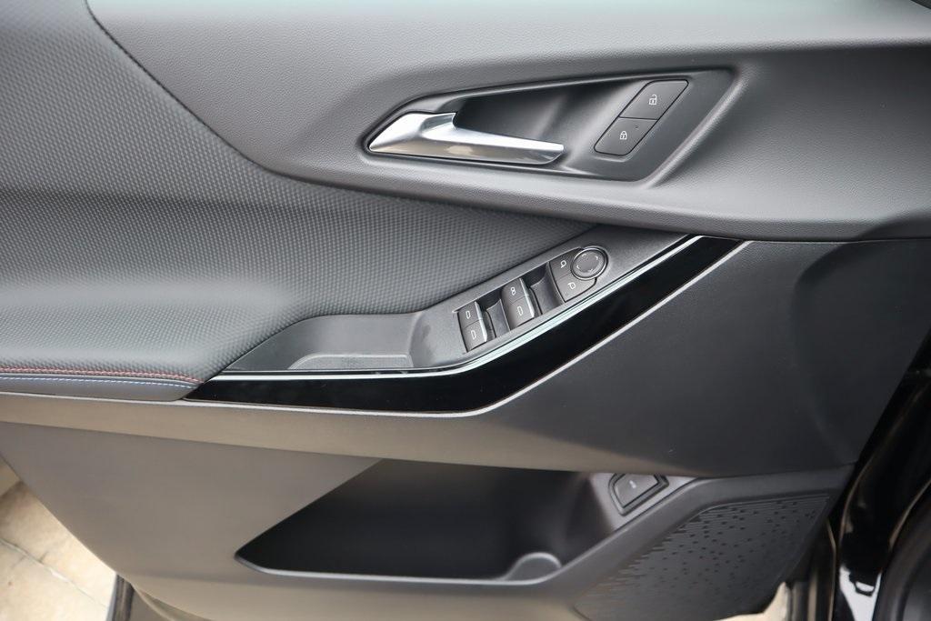 new 2026 Chevrolet Equinox car, priced at $33,895
