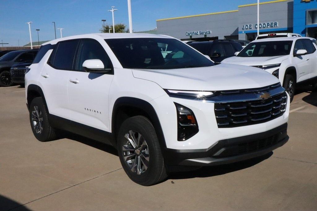 new 2026 Chevrolet Equinox car, priced at $32,310