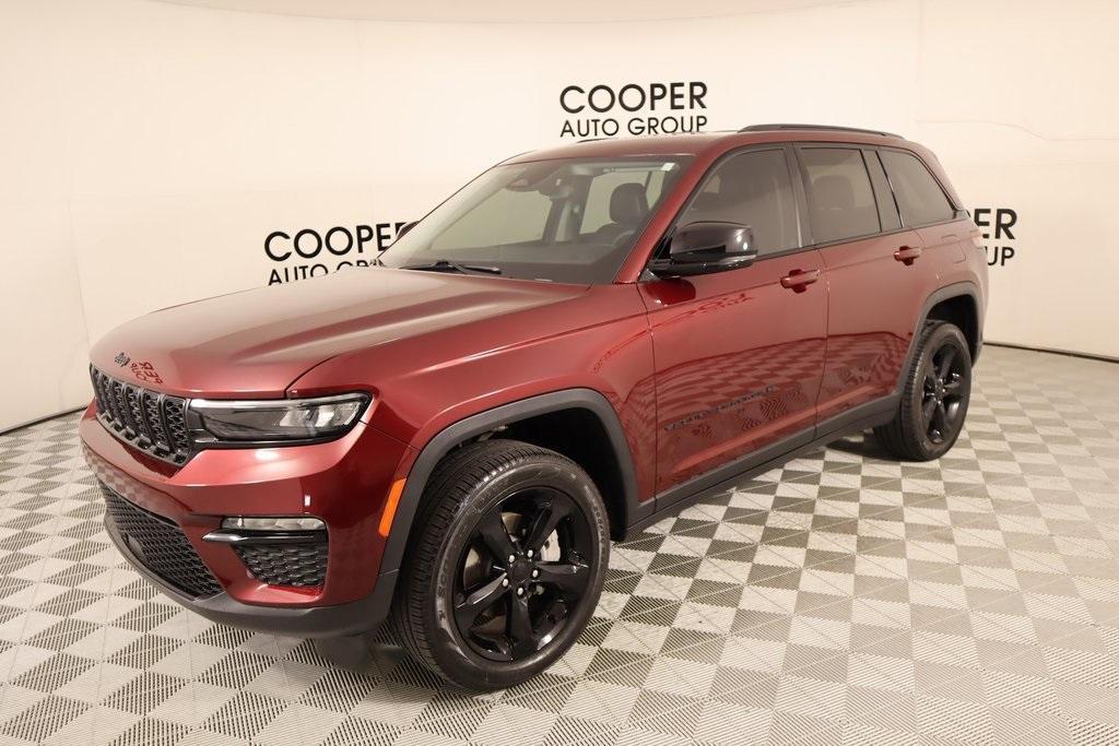 used 2024 Jeep Grand Cherokee car, priced at $33,881