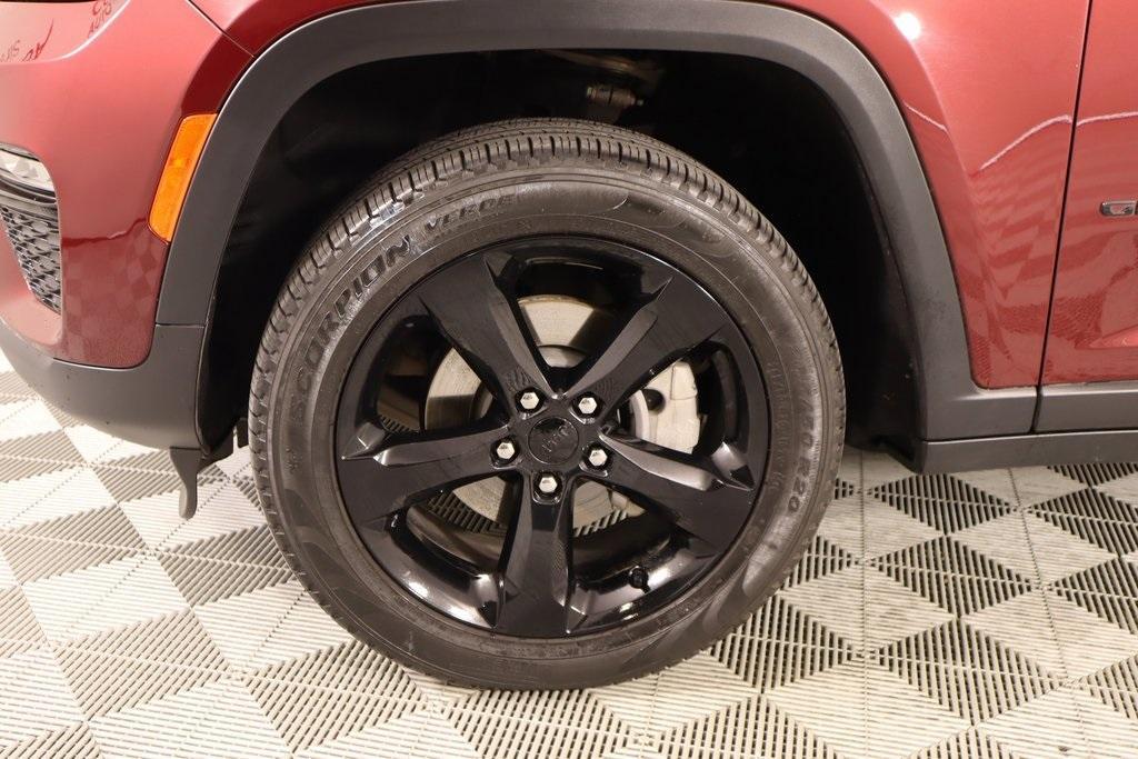 used 2024 Jeep Grand Cherokee car, priced at $33,881