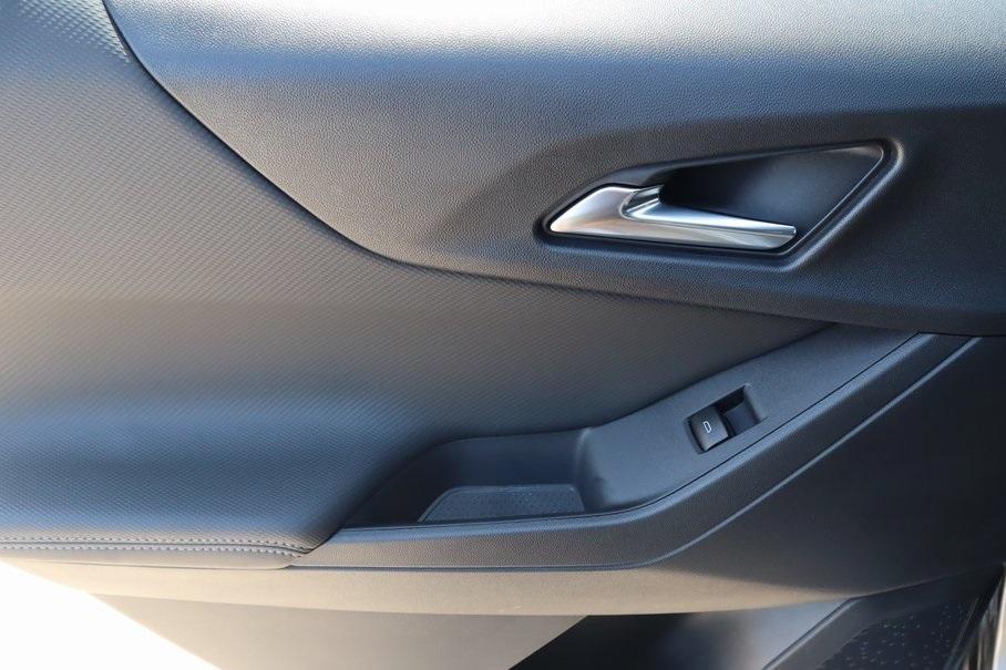new 2026 Chevrolet Equinox car, priced at $28,974
