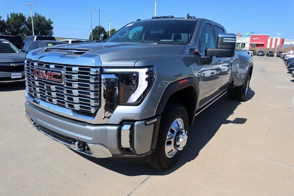 new 2025 GMC Sierra 3500 car, priced at $85,431