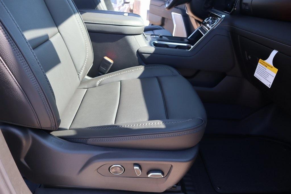new 2025 GMC Sierra 3500 car, priced at $85,431