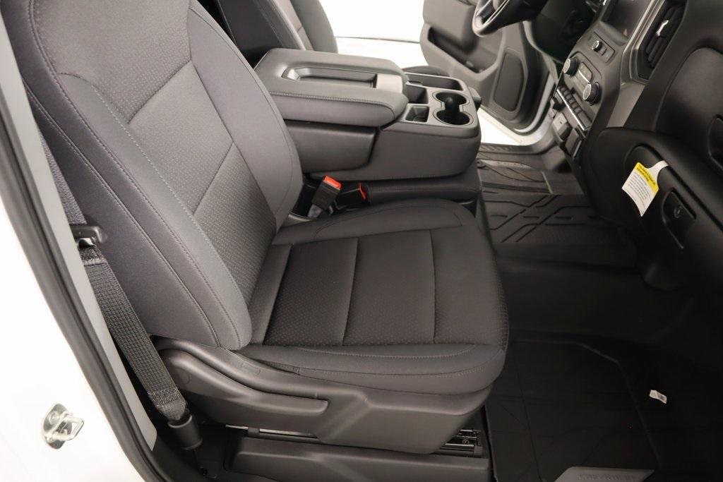 used 2025 Chevrolet Silverado 1500 car, priced at $43,880