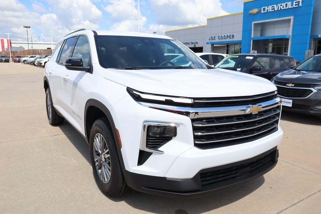 new 2025 Chevrolet Traverse car, priced at $39,724