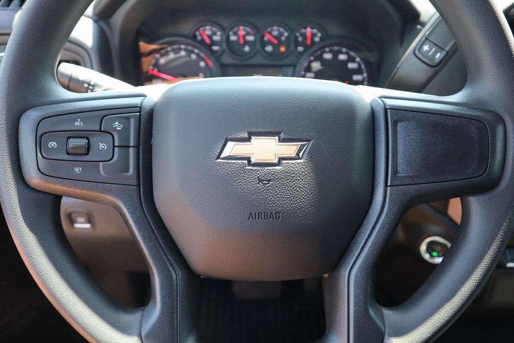 new 2025 Chevrolet Silverado 1500 car, priced at $42,236