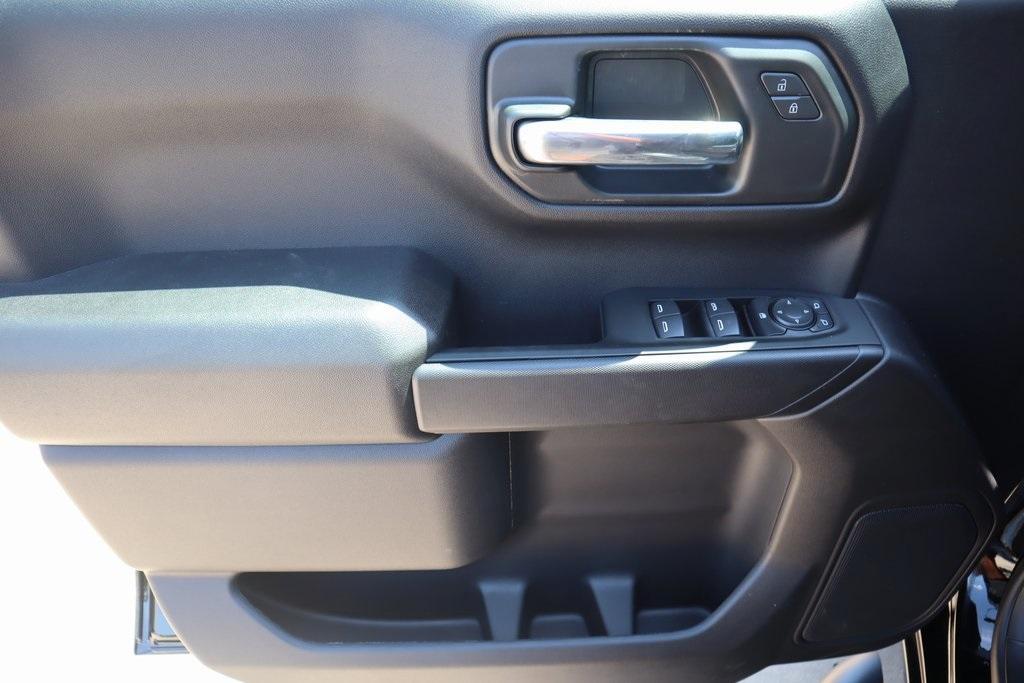 new 2025 Chevrolet Silverado 1500 car, priced at $42,236