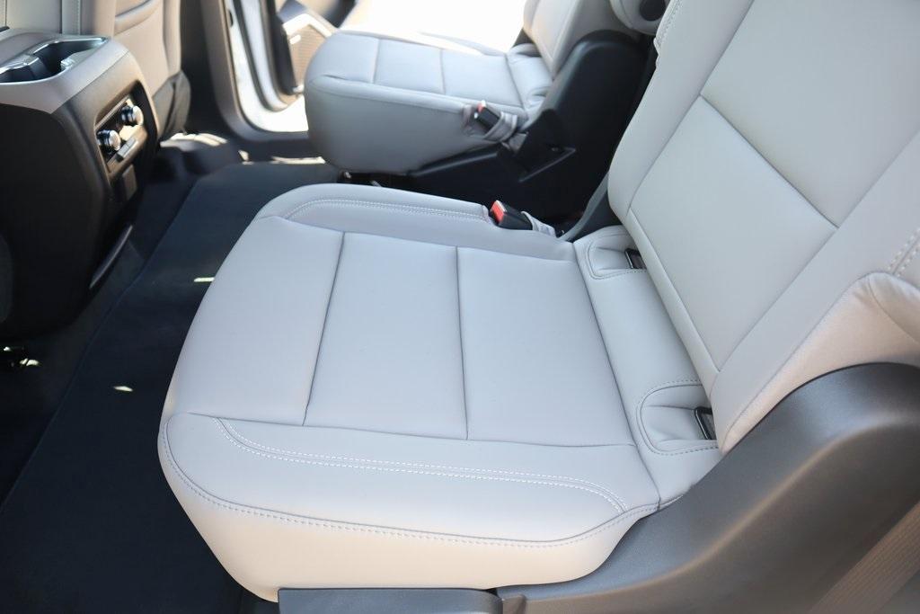 new 2025 GMC Acadia car, priced at $42,681