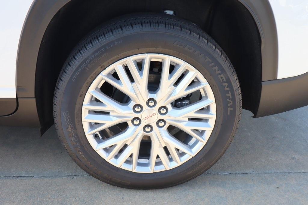 new 2025 GMC Acadia car, priced at $42,681