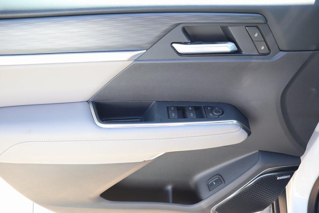 new 2025 GMC Acadia car, priced at $42,681