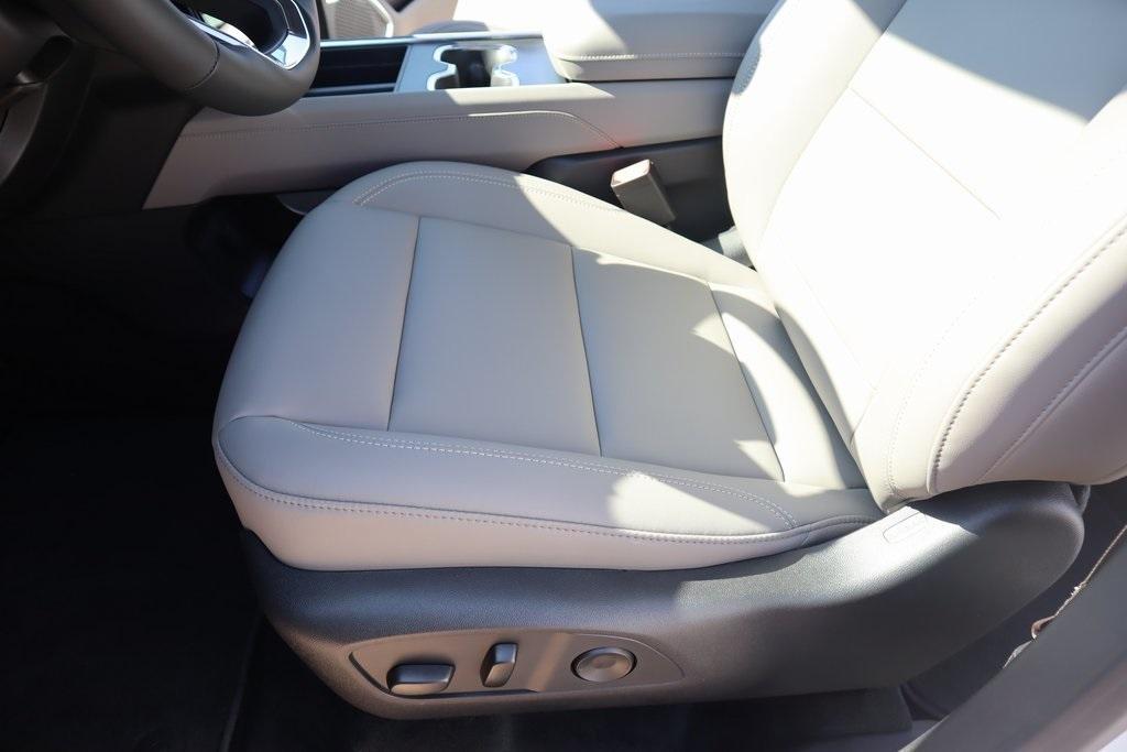 new 2025 GMC Acadia car, priced at $42,681