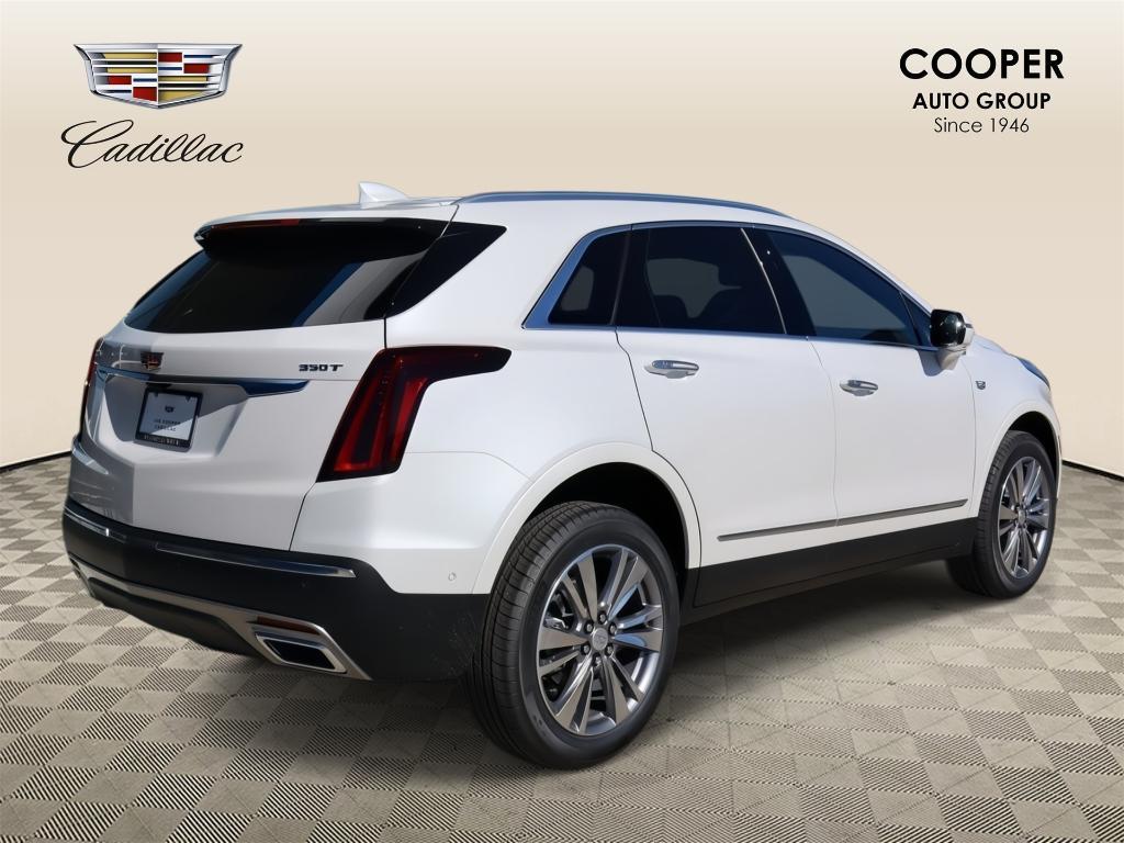 new 2025 Cadillac XT5 car, priced at $50,172