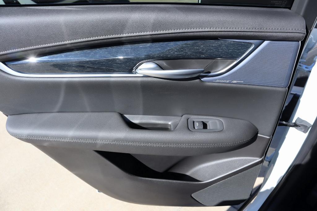 new 2025 Cadillac XT5 car, priced at $52,672