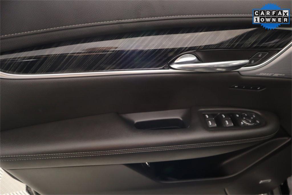 used 2024 Cadillac XT6 car, priced at $46,609