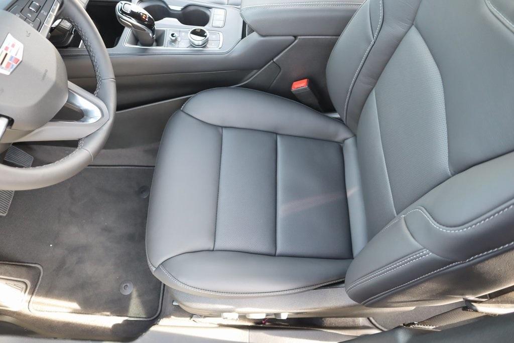 new 2025 Cadillac XT4 car, priced at $46,277
