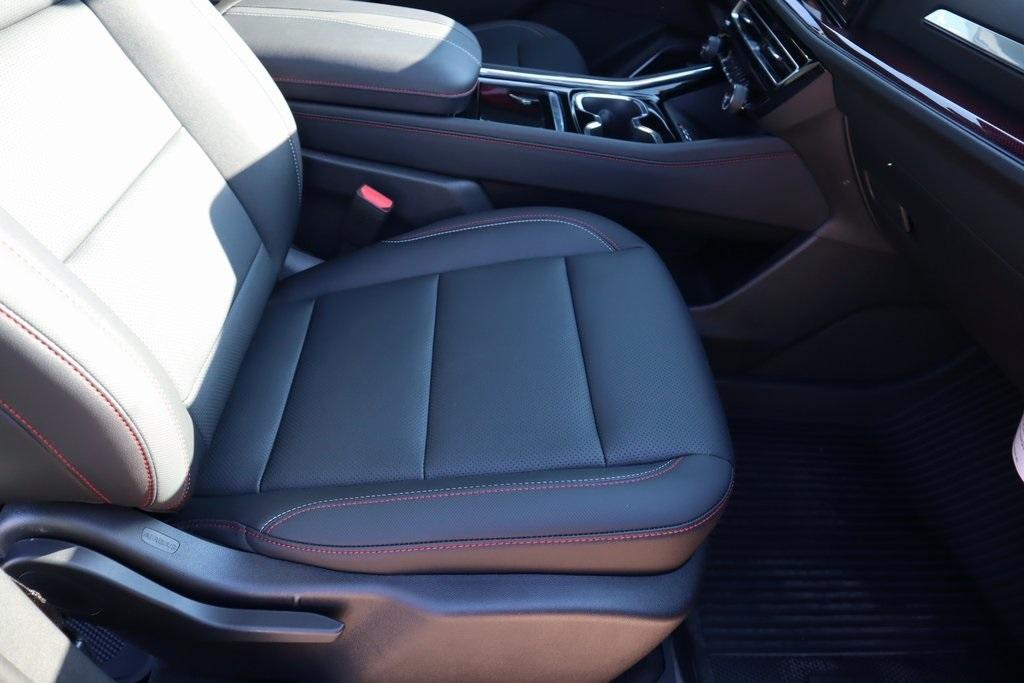 new 2025 Chevrolet Traverse car, priced at $51,946