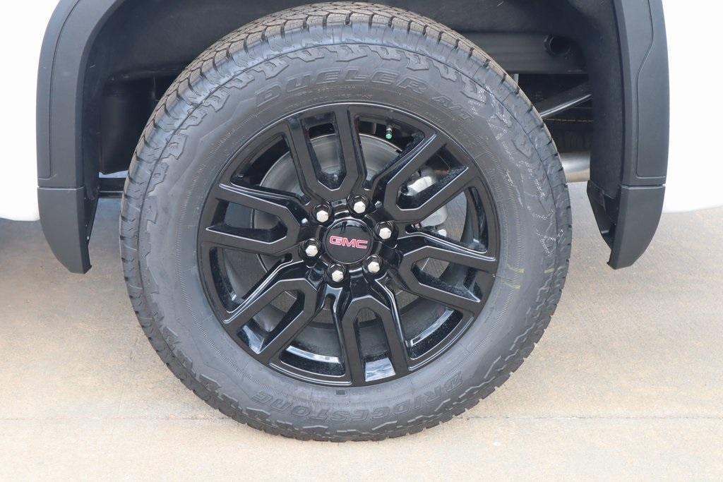 new 2025 GMC Sierra 1500 car, priced at $54,123