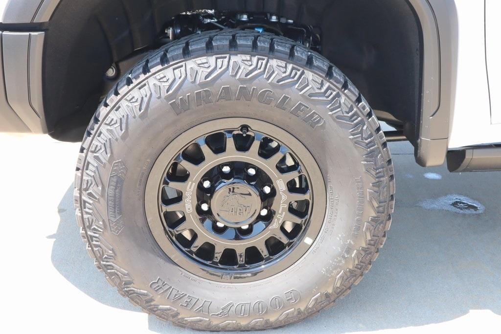 new 2025 GMC Sierra 2500 car, priced at $98,660