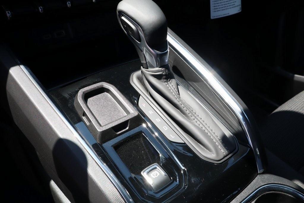 new 2025 GMC Canyon car, priced at $35,945