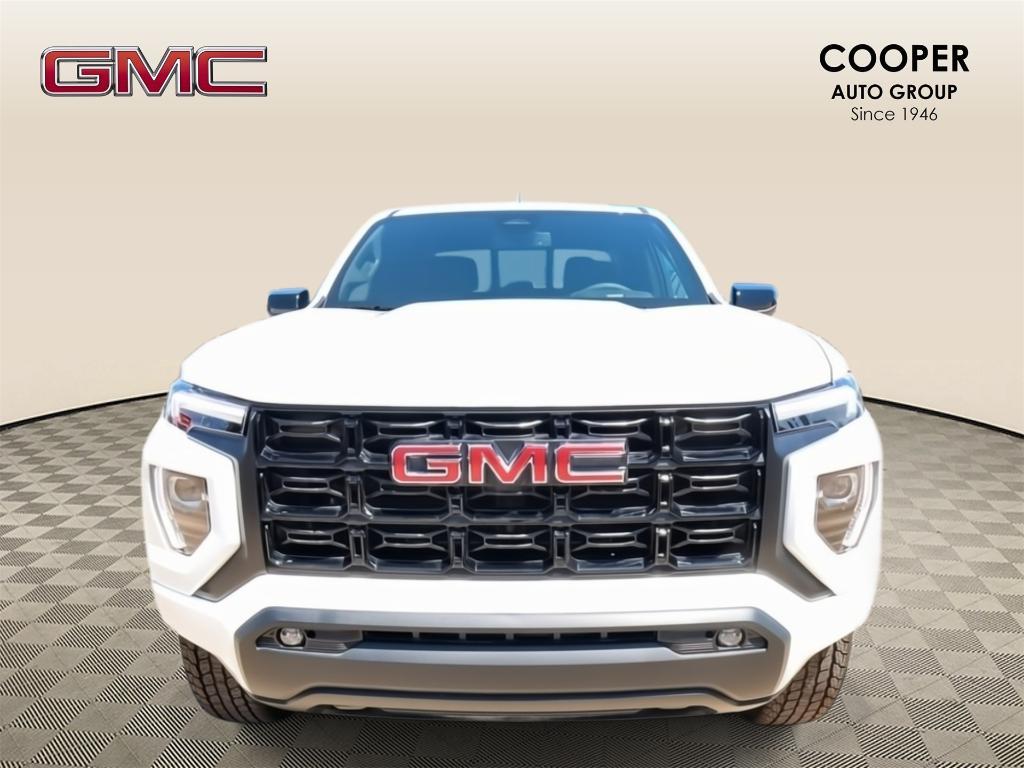 new 2025 GMC Canyon car, priced at $35,945