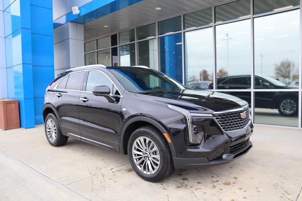 new 2025 Cadillac XT4 car, priced at $44,470
