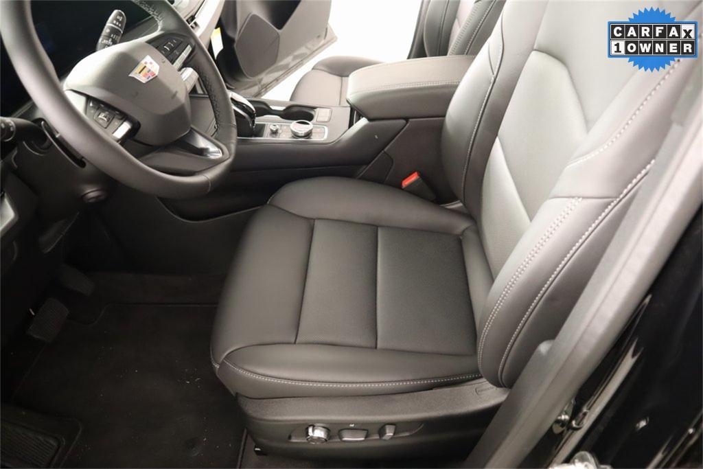 used 2025 Cadillac XT4 car, priced at $43,879