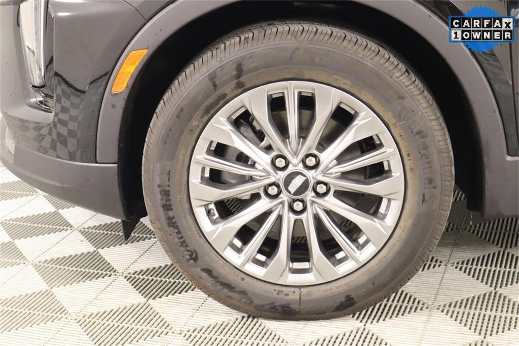 used 2025 Cadillac XT4 car, priced at $43,879