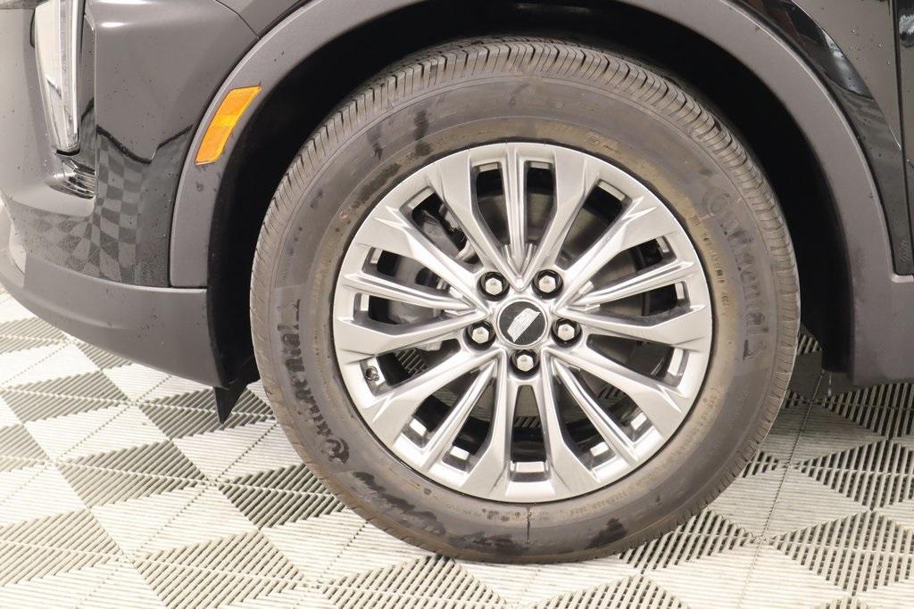used 2025 Cadillac XT4 car, priced at $44,381