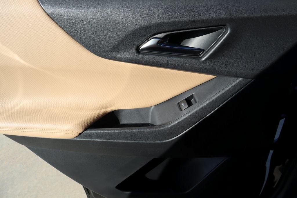 new 2026 Chevrolet Equinox car, priced at $34,300