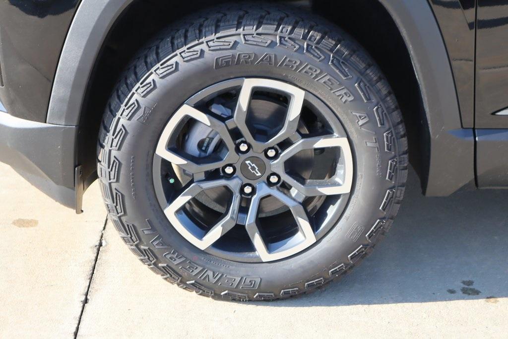new 2026 Chevrolet Equinox car, priced at $34,300
