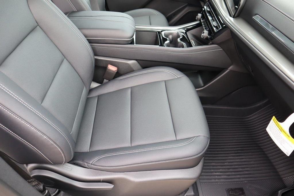 new 2026 Chevrolet Traverse car, priced at $44,388