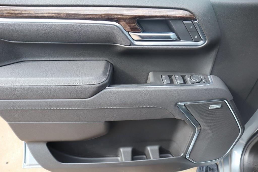 new 2025 GMC Sierra 1500 car, priced at $52,186