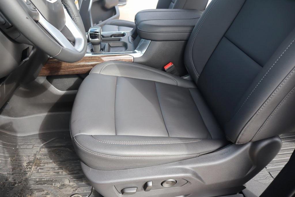 new 2025 GMC Sierra 1500 car, priced at $52,186