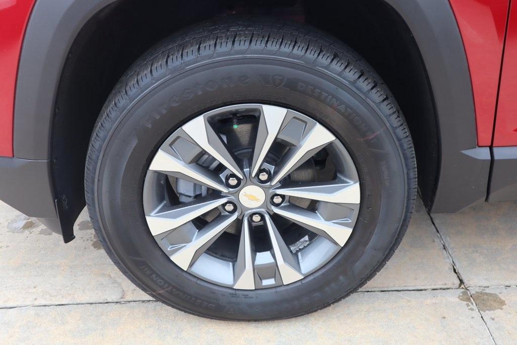 new 2025 Chevrolet Equinox car, priced at $27,028